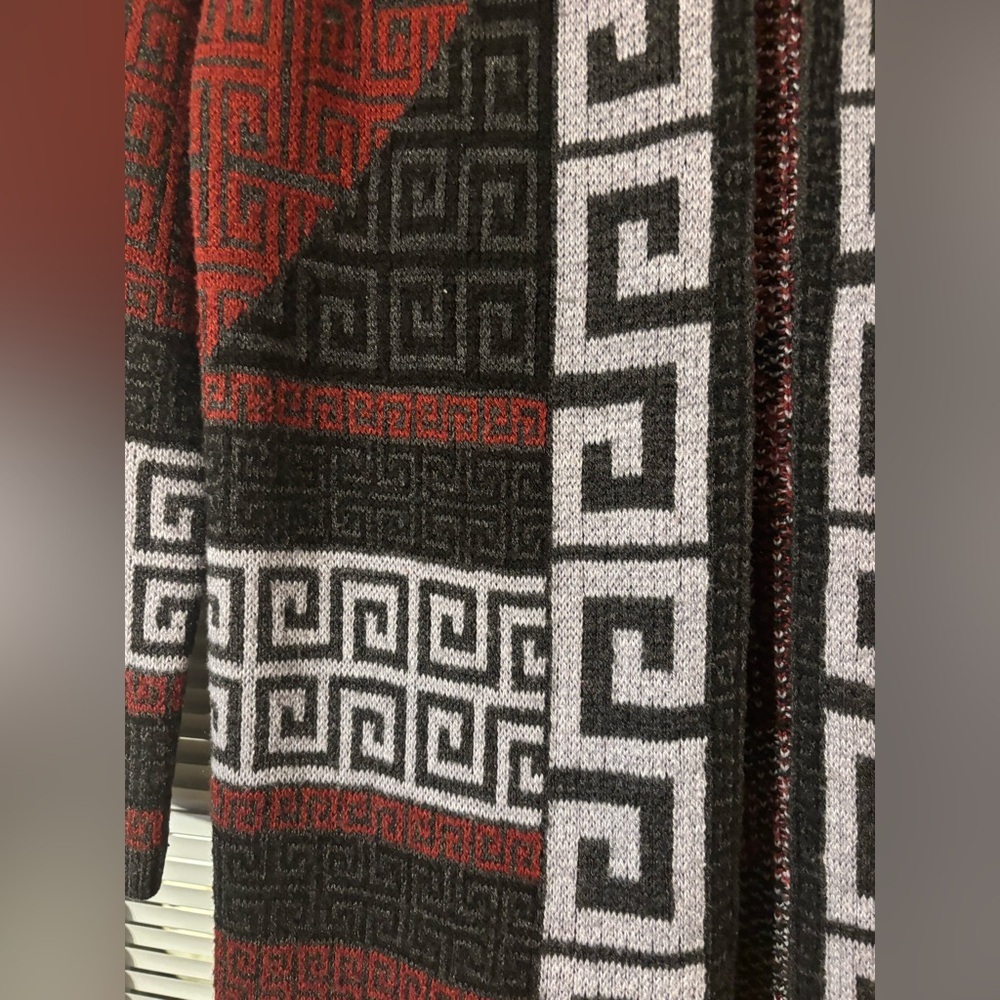 Melissa Paige Black and Red Knit Sweater - Picture 8 of 9